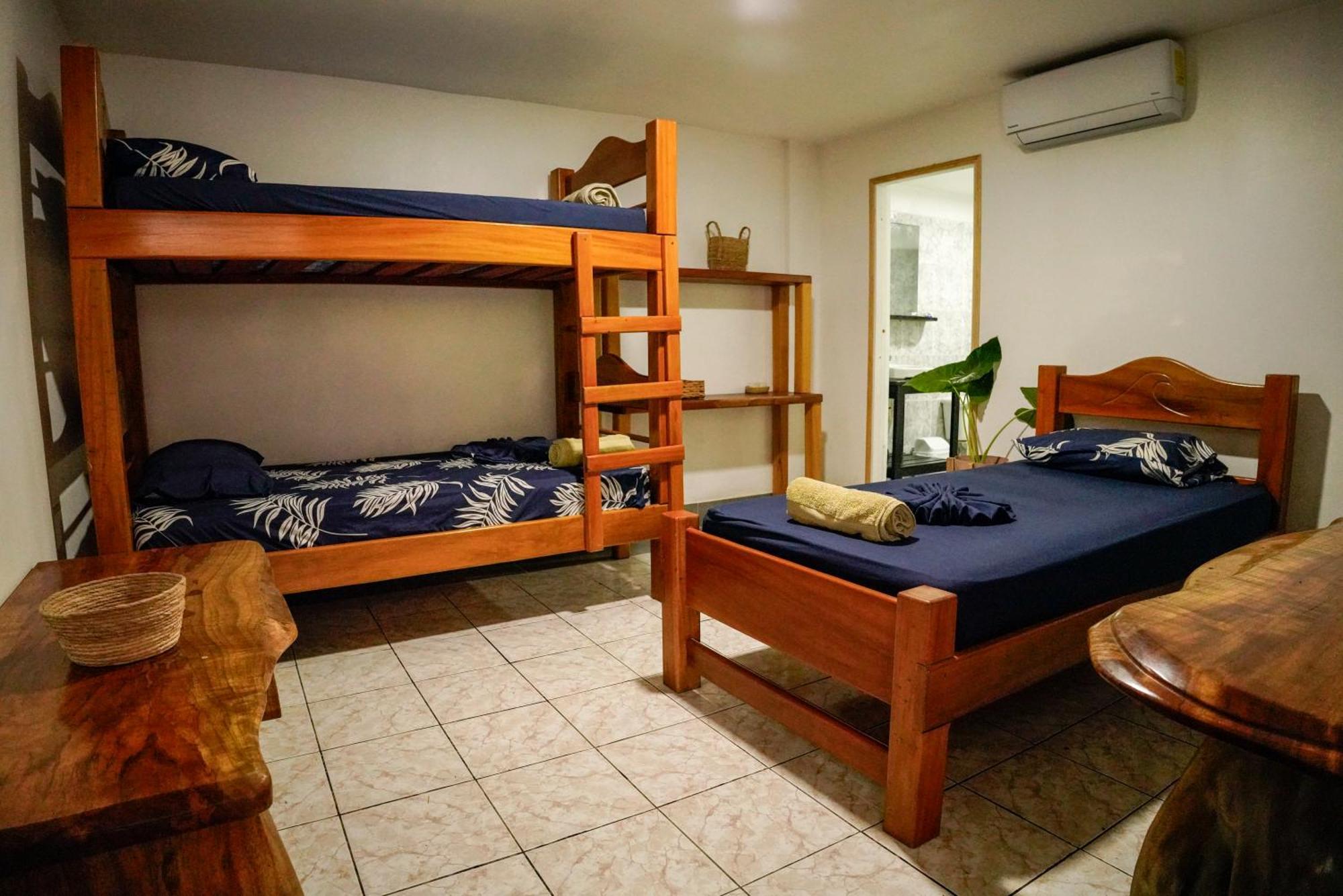 Hotel Swell Pavones Павонес Екстериор снимка